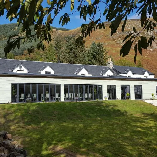 布兰德洛奇酒店&酒馆，位于泰努尔特的酒店