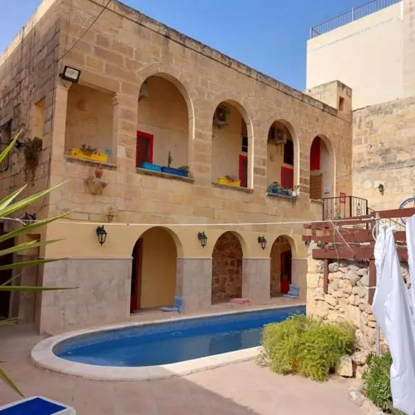 Dotties Retreat Qala，位于加拉的酒店