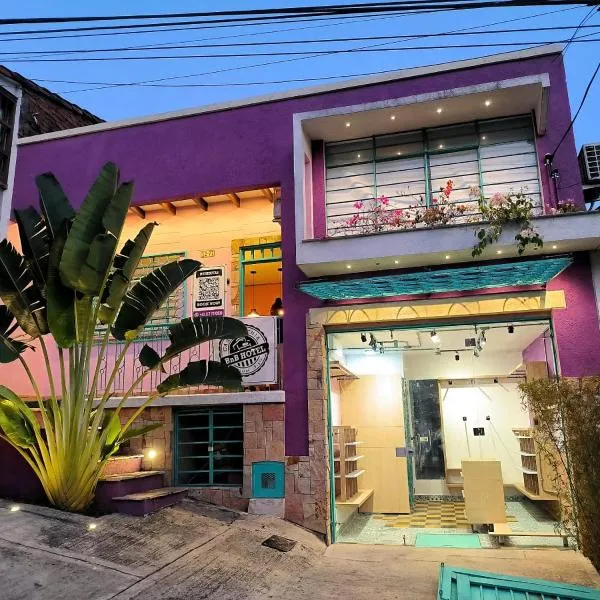 HOTEL CASA VECCHIA San Antonio，位于卡利的酒店