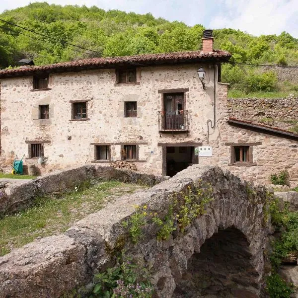 Posada de Urreci，位于La Poveda de Soria的酒店