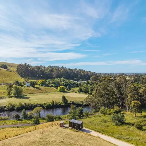 Perrys North by Tiny Away，位于Forth的酒店