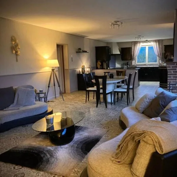 Gîte familiale au cœur d un centre équestre，位于Haudricourt的酒店