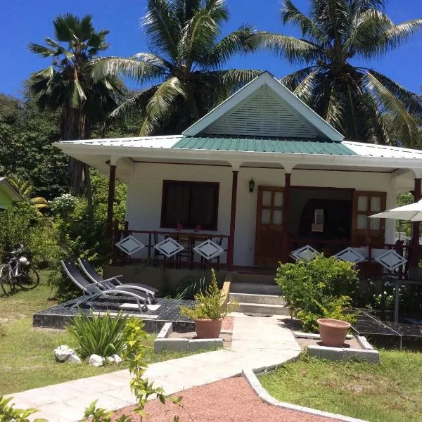 Agnes Cottage - Emerald，位于拉迪格岛的酒店