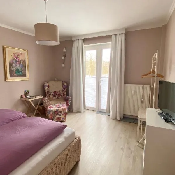 Apartment am Golfplatz，位于Obernkirchen的酒店