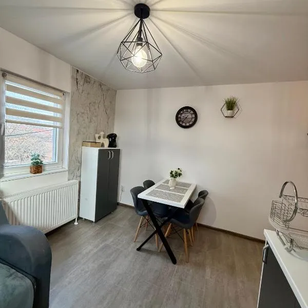 Jokai Apartments Nr7, code entry，位于圣格奥尔基的酒店