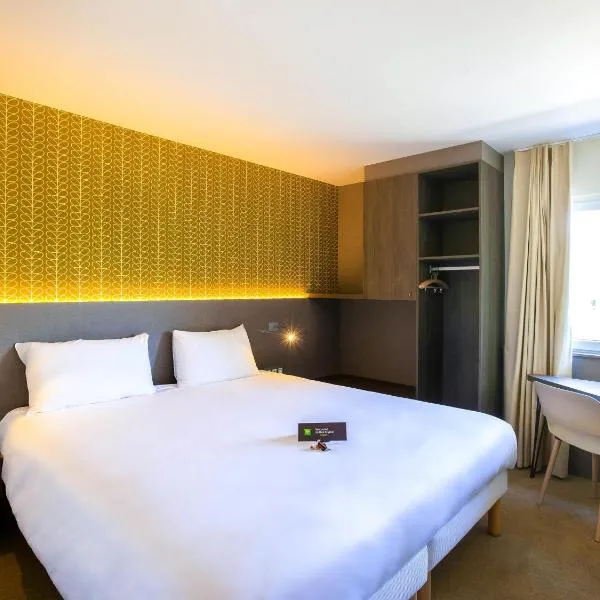 宜必思风格科特赖克博览会酒店，位于科特赖克的酒店