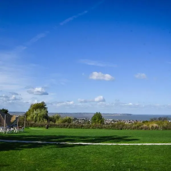 新月特纳酒店，位于惠茨特布尔的酒店