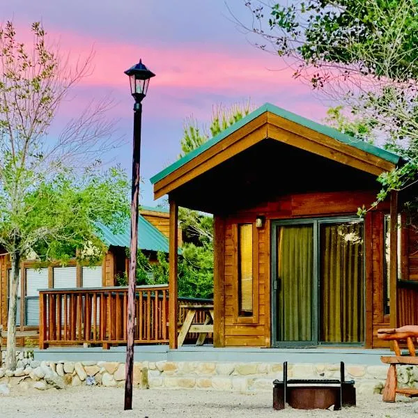 Boulder Creek RV Resort，位于隆派恩的酒店