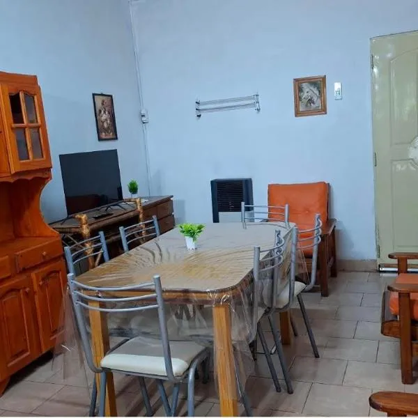 Posada Ernesto，位于Rauch的酒店
