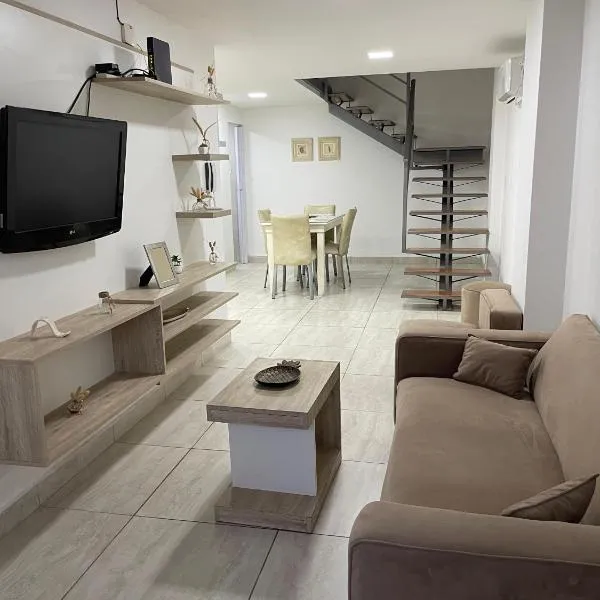 Karina Apartamentos，位于拉里奥哈的酒店