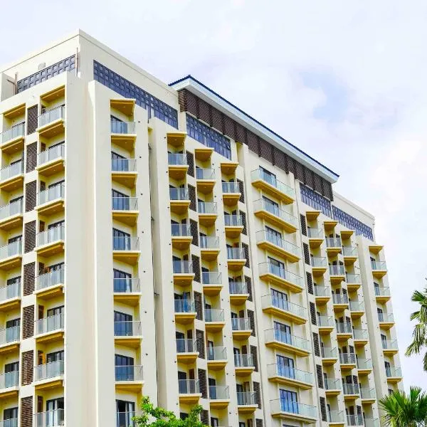 Puerto de San Juan Beach Resort Hotel and Residences，位于圣胡安的酒店