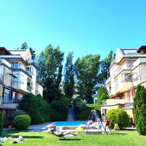 Koczor Apartman，位于巴拉顿菲赖德的酒店