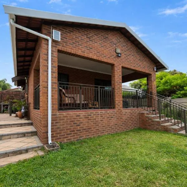 Swallows Rest Cottage KZN，位于斯科特堡的酒店