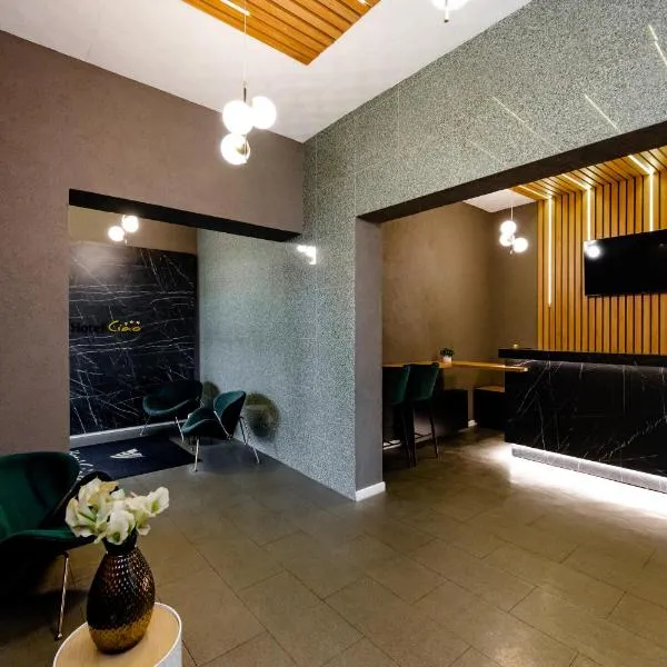Hotel Ciao，位于特尔古穆列什的酒店