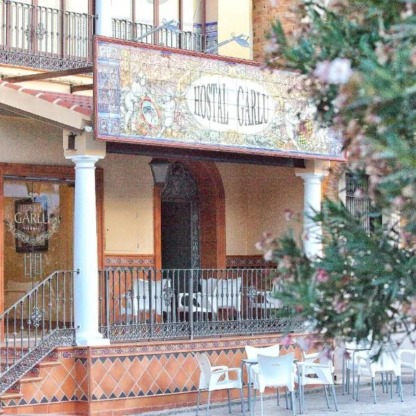 加尔鲁旅舍，位于San Sebastián de los Ballesteros的酒店