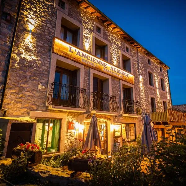 Hôtel Restaurant L'ancienne Auberge，位于布齐耶比利牛斯2000的酒店