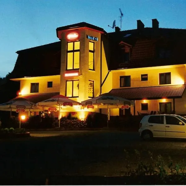 特瓦尔多夫斯基酒店，位于格沃戈丘夫的酒店