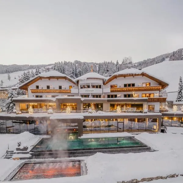 克里斯托夫酒店，位于瓦尔道拉的酒店