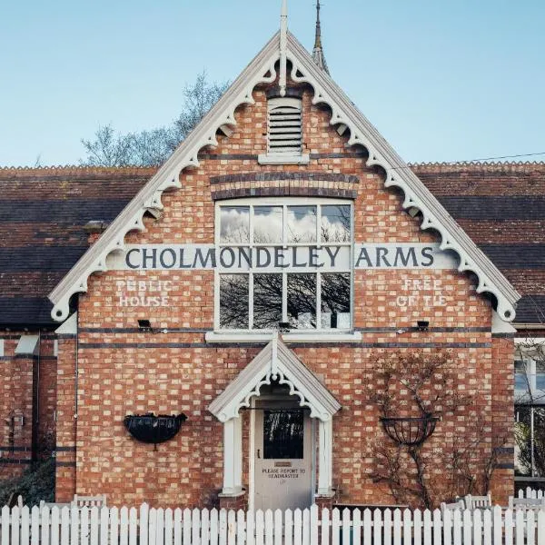 The Cholmondeley Arms，位于Bickley Moss的酒店