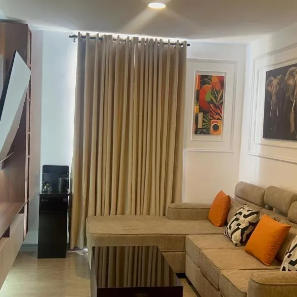 Upendo Apartment 2 Bedroom in Tilisi，位于Gatimu的酒店