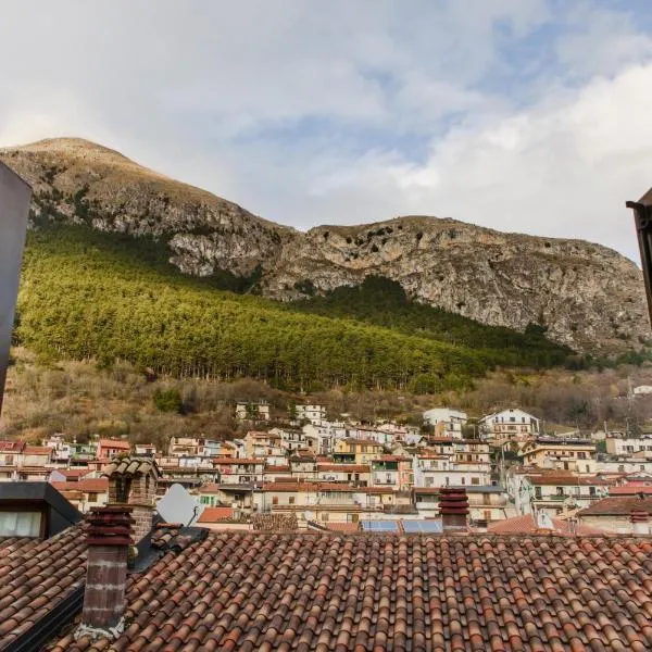 Dimore Abruzzo - Dimora del Castello，位于切拉诺的酒店