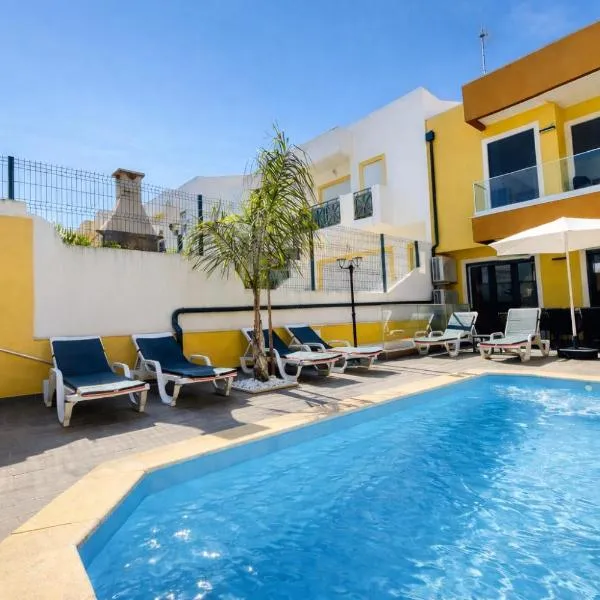 Alice - Private Pool - 10 Guests - Albufeira,位于阿尔布费拉的酒店