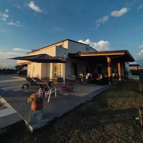 Cento Giorni B&B Costa Paestum，位于卡帕乔-帕埃斯图姆的酒店