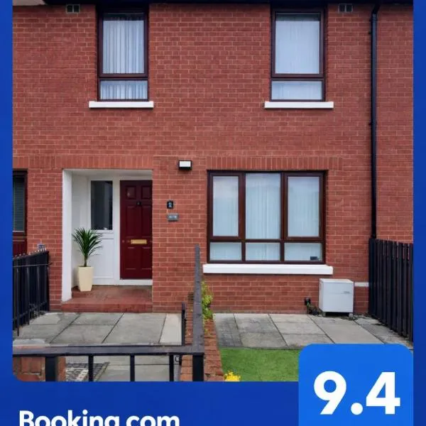 293 Holiday Home- Free on site parking，位于贝尔法斯特的酒店