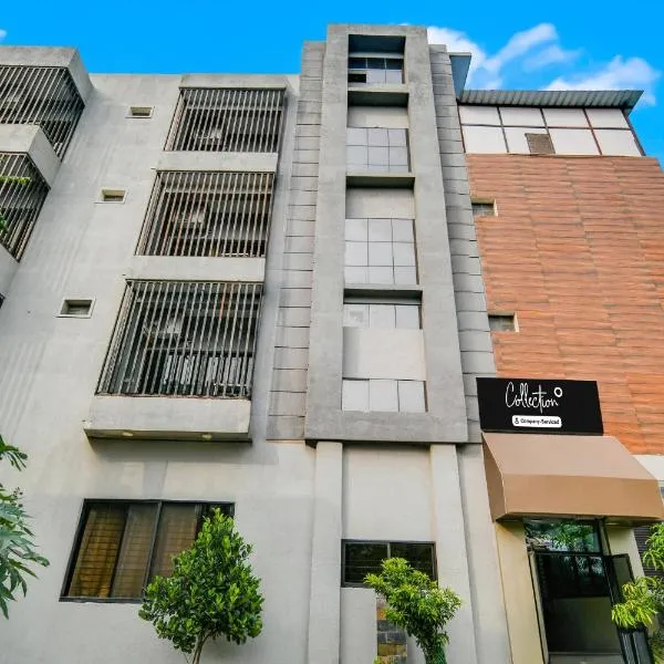 Super Collection O Indore Near Omax City 1,位于Kanāria的酒店