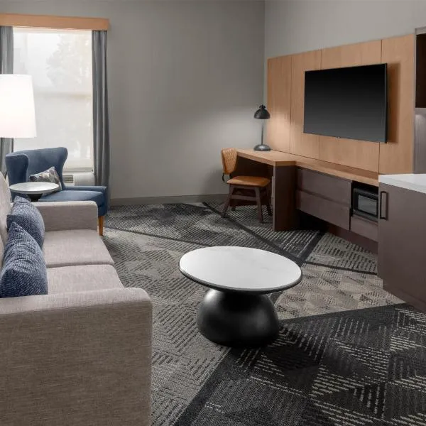 DoubleTree by Hilton Dayton Fairborn，位于费尔伯恩的酒店