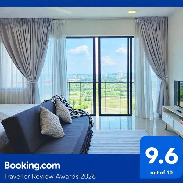 Minimalist StudioTrefoil Setia Alam linked bridge to Mall and Convention Centre near to NIH Peninsula，位于实达阿南的酒店