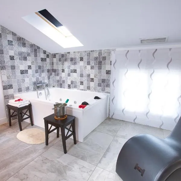 Apartamentos Cabañas，位于Carboneras de Guadazaón的酒店