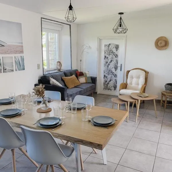 Gîte bord de mer - le Coquelicot，位于Pirou的酒店