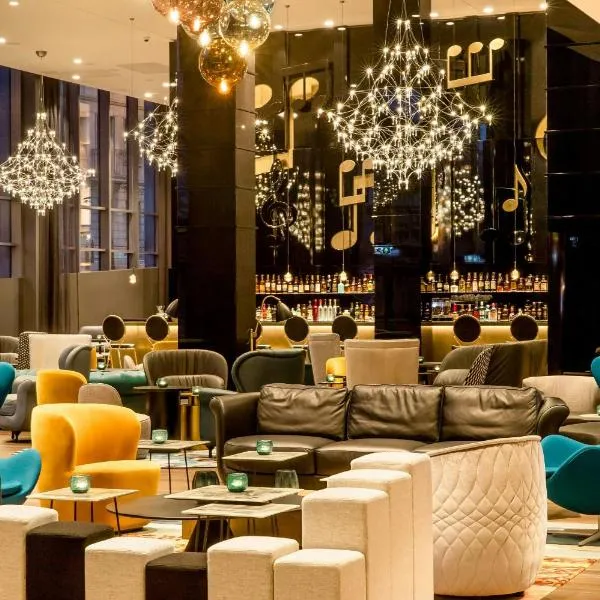 Motel One Warsaw-Chopin，位于华沙的酒店