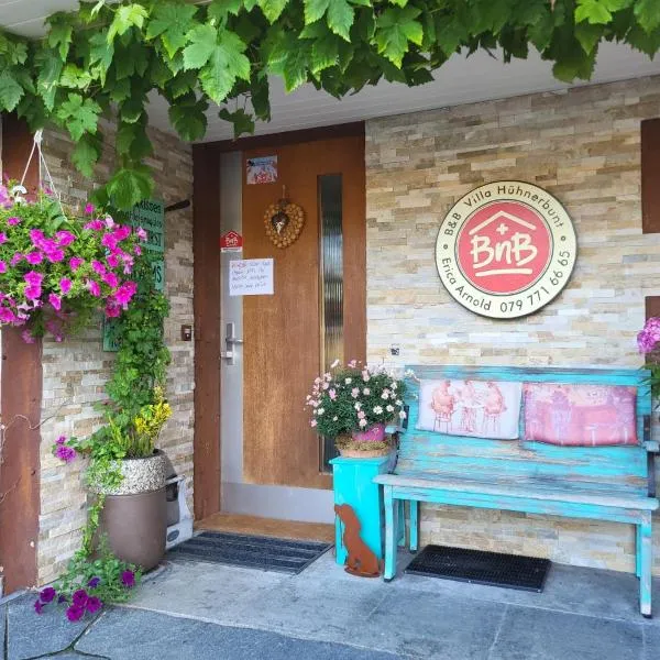 Villa Hühnerbunt Erica Arnold 5737 Menziken，位于Menziken的酒店