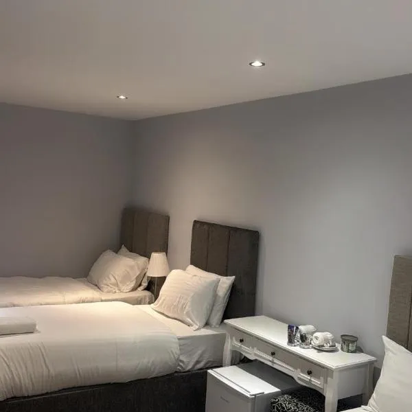 Edinburgh West Residence，位于爱丁堡的酒店