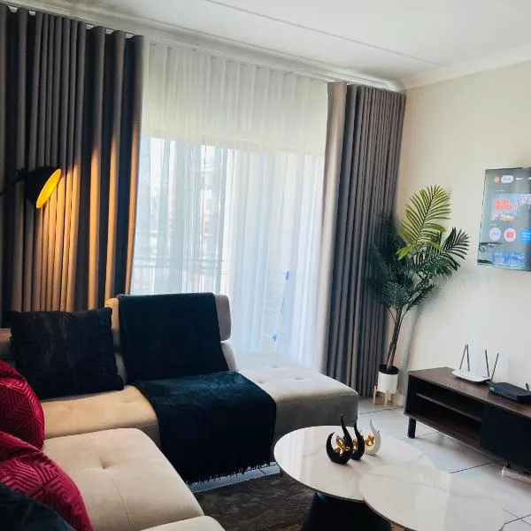 2 Bed Lux apartment at The Blyde，位于比勒陀利亚的酒店
