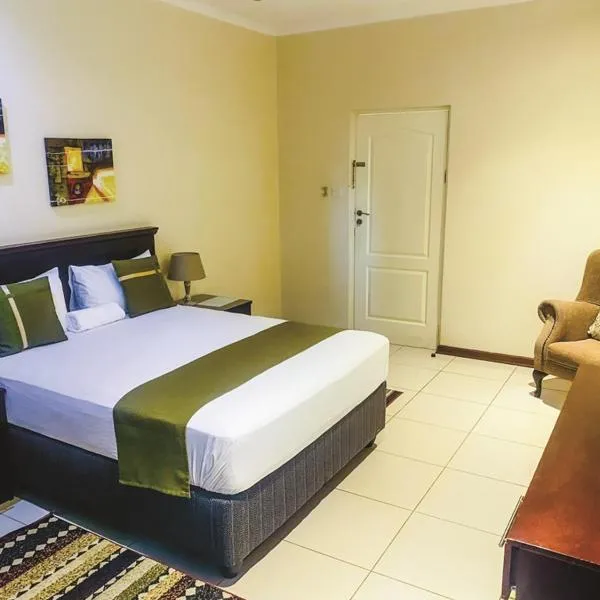 Emerald Hotel，位于哈博罗内的酒店