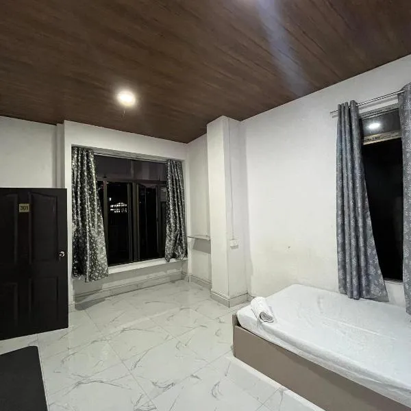 Aizawl View Hotel，位于艾藻尔的酒店