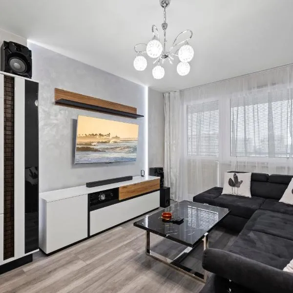 Apartament 3 pokojowy Popiełuszki，位于克拉希尼克的酒店