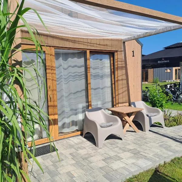 Gemini MiniDomki，位于乌斯特卡的酒店