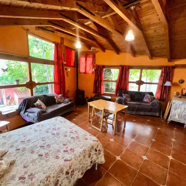 Relajante Cabaña Luminosa en la Naturaleza，位于Pradosegar的酒店