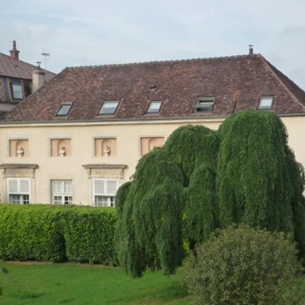 Chateau de Plombières Maison Gauthier Dijon，位于Plombières-lès-Dijon的酒店