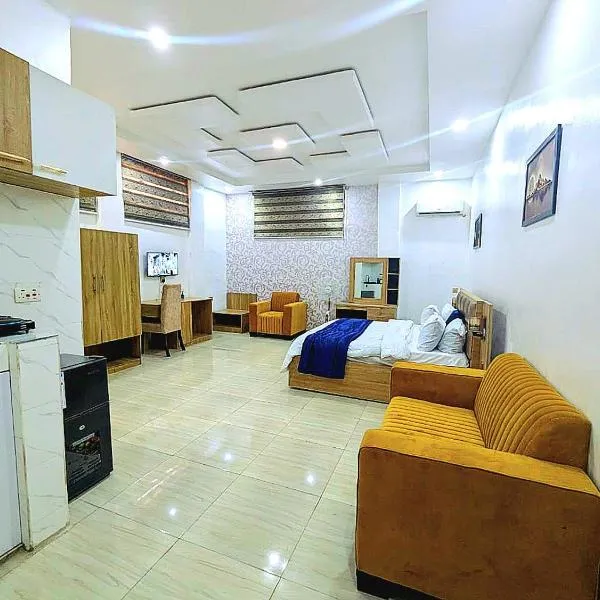 Frenezia Hotel and Apartment Ikeja GRA，位于伊凯贾的酒店