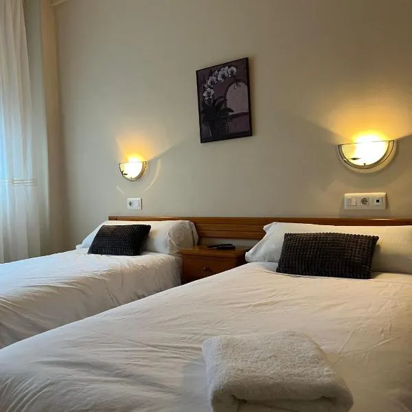 Hotel Berna，位于La Rúa的酒店