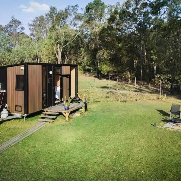 The Mini Chalet by Tiny Away，位于Bromfleet的酒店