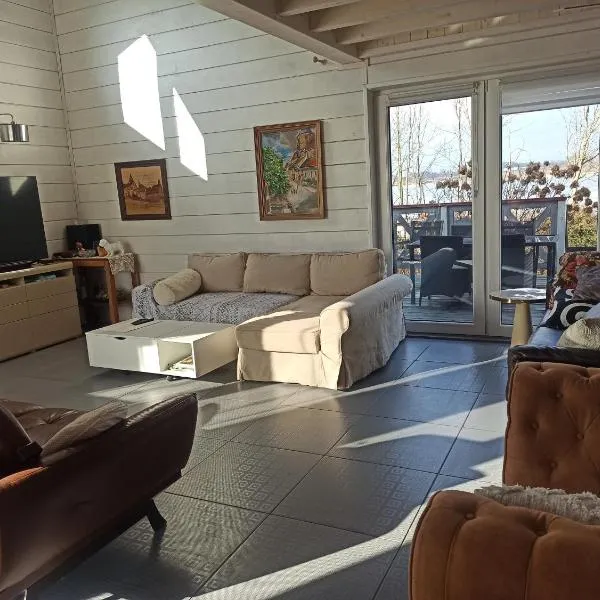 Dom z ogrodem，位于Łąka的酒店