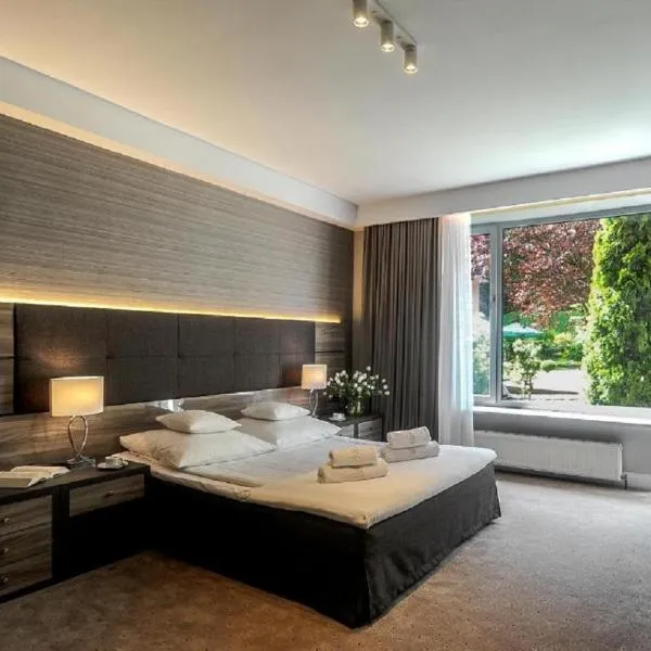 Hotel Villa Eva，位于格但斯克的酒店