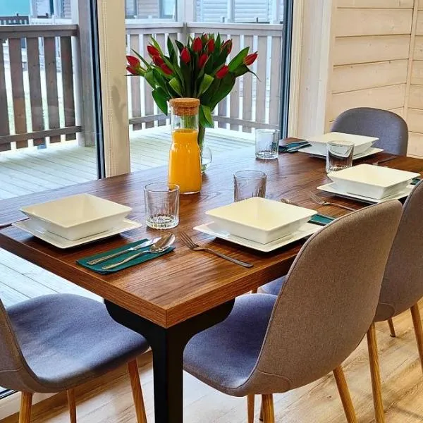 Domek całoroczny - Przystanek Owczarnia，位于Rożnowo的酒店