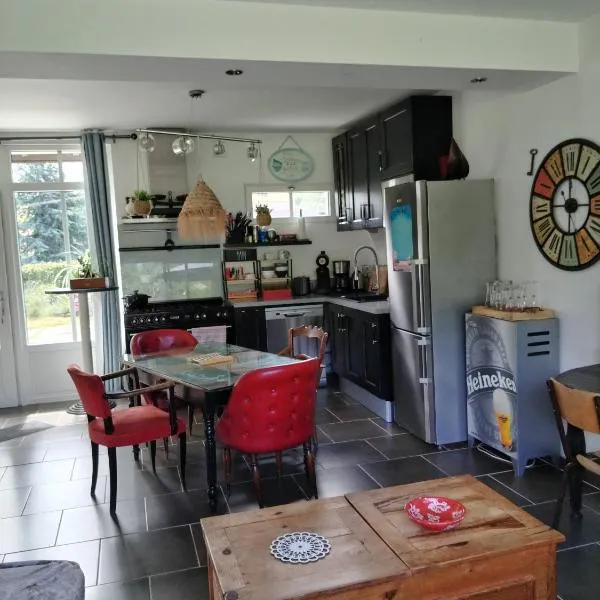 Murmure de Tilleul，位于Alembon的酒店